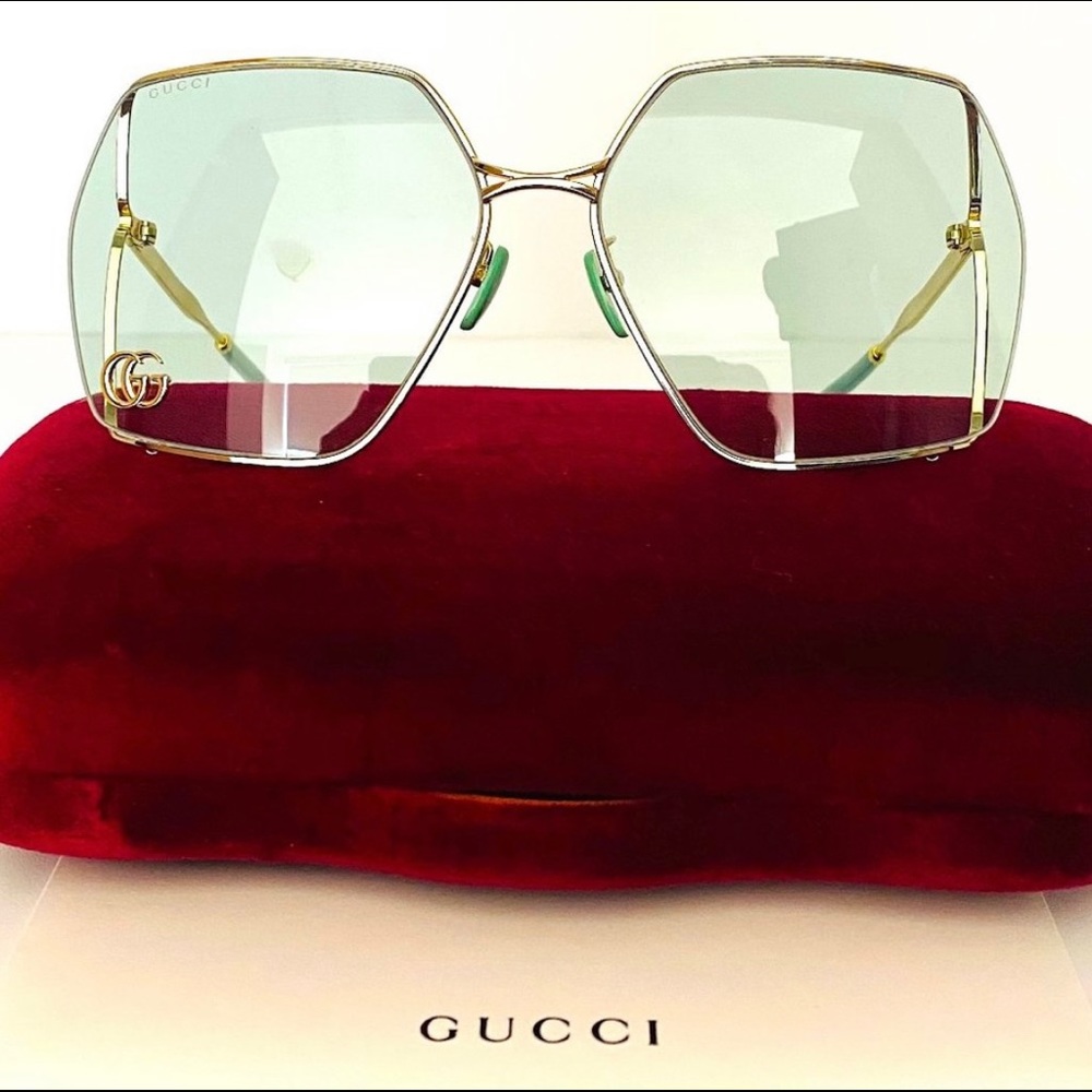 FIRM Gucci sunglasses